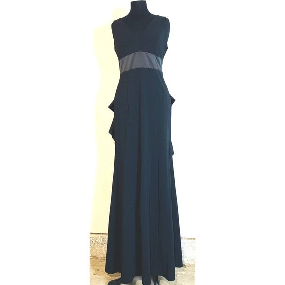 Adrianna Papell Dresses & Skirts - Adrianna Papell Women's Dress Size 2 Black Crepe Satin Bow Back Long Gown 6